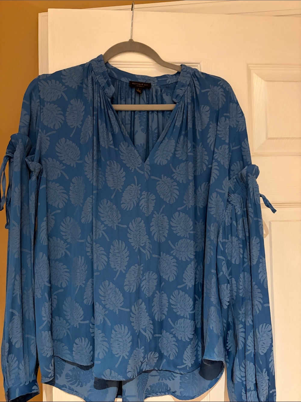 Current Air Blue Leaf-Pattern V-Neck Blouse